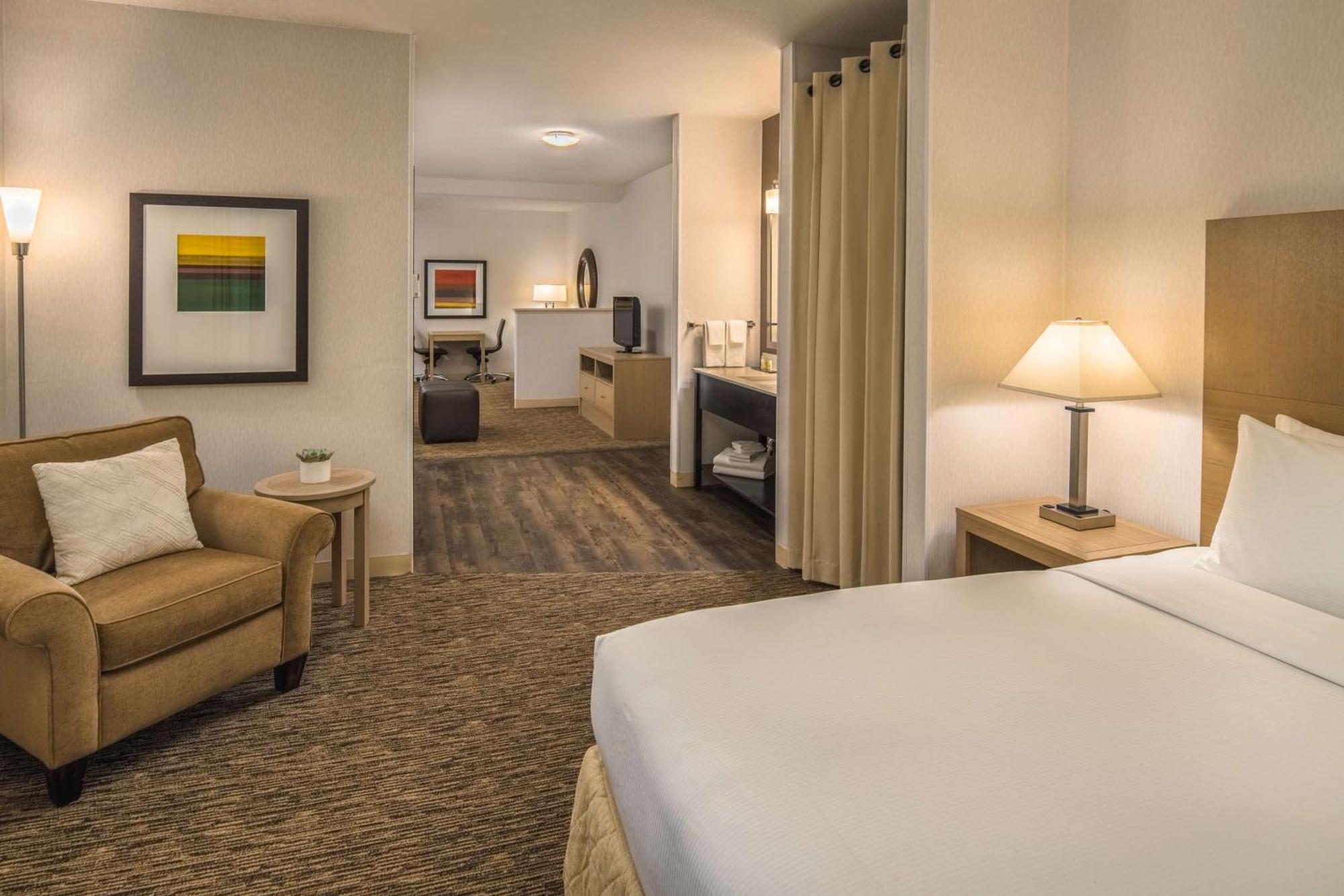 Doubletree By Hilton ונקובר מראה חיצוני תמונה
