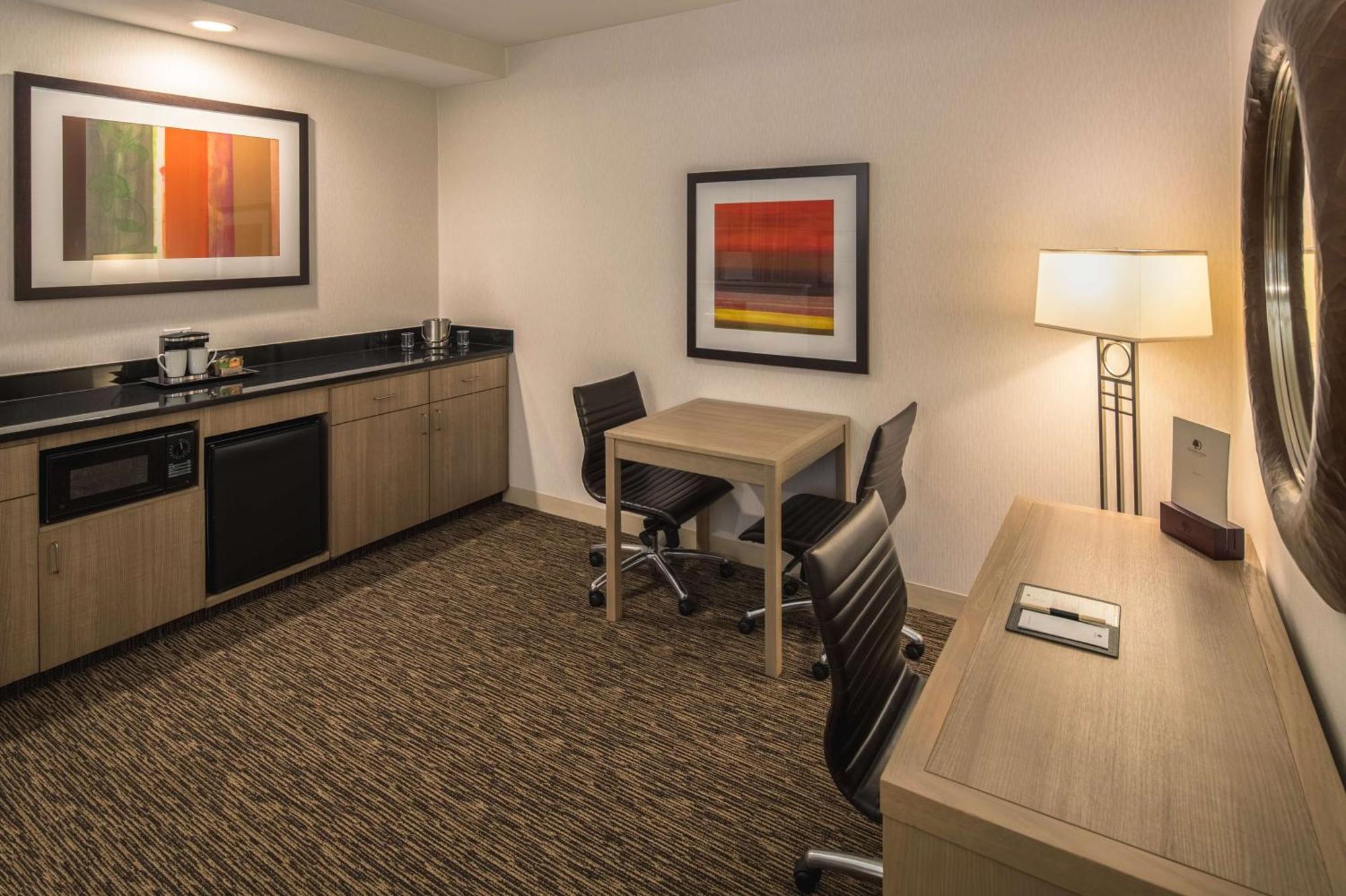 Doubletree By Hilton ונקובר מראה חיצוני תמונה