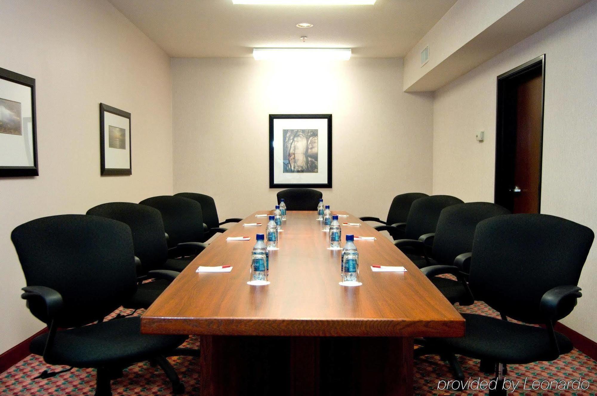 Doubletree By Hilton ונקובר מתקנים תמונה